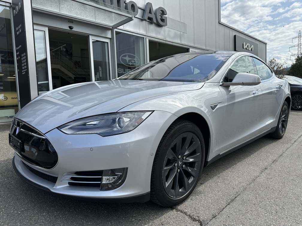 TESLA Model S 85 D "Supercharger" - 2