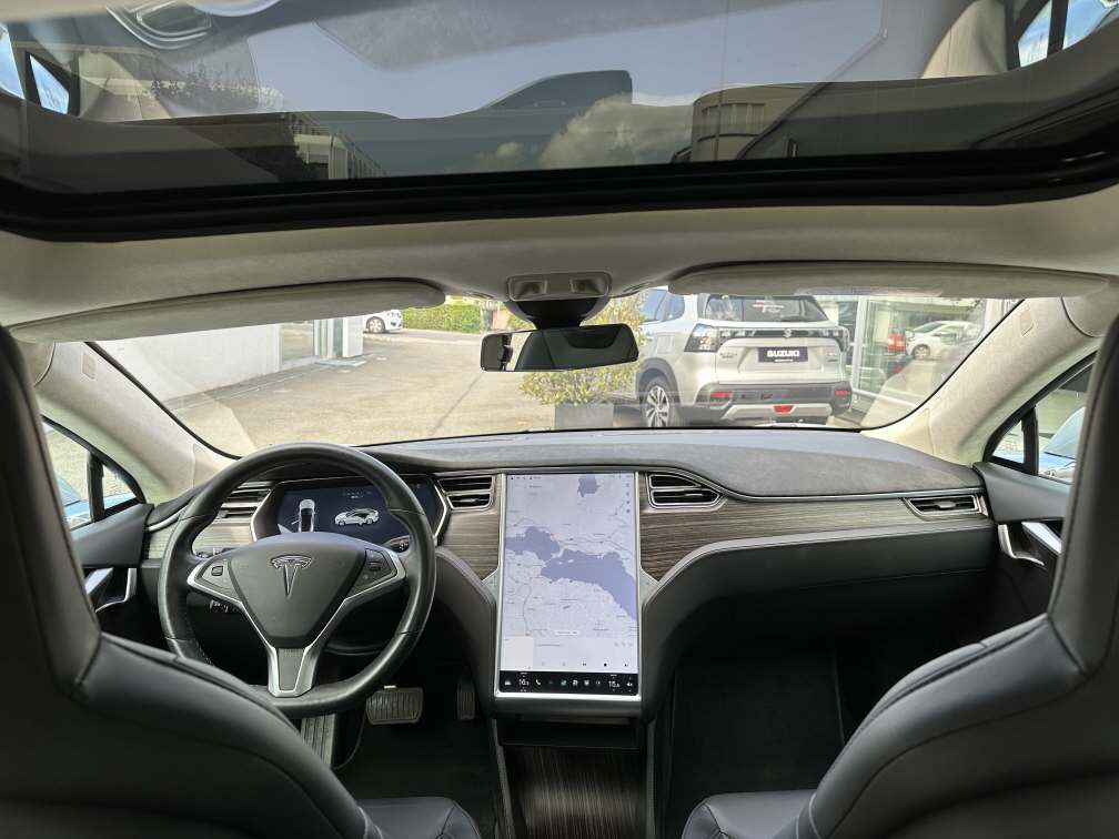 TESLA Model S 85 D "Supercharger" - 7