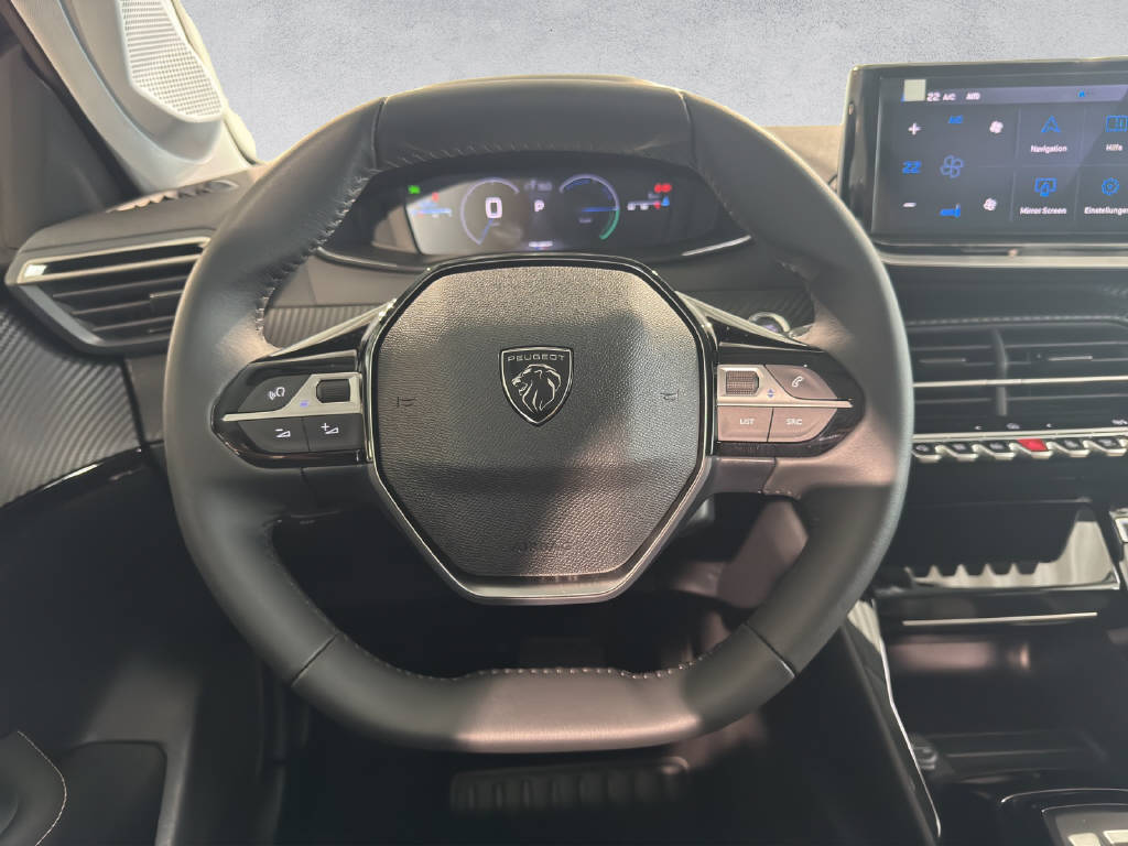 PEUGEOT 208 1.2 Hybrid Allure - 12