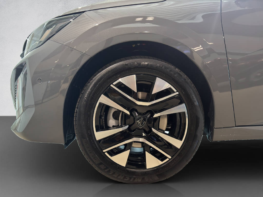PEUGEOT 208 1.2 Hybrid Allure - 7