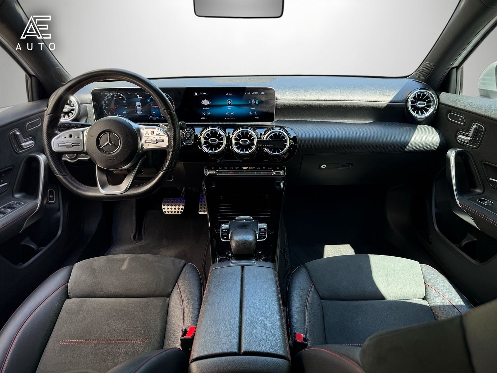 MERCEDES-BENZ A 180 d AMG Line - 10