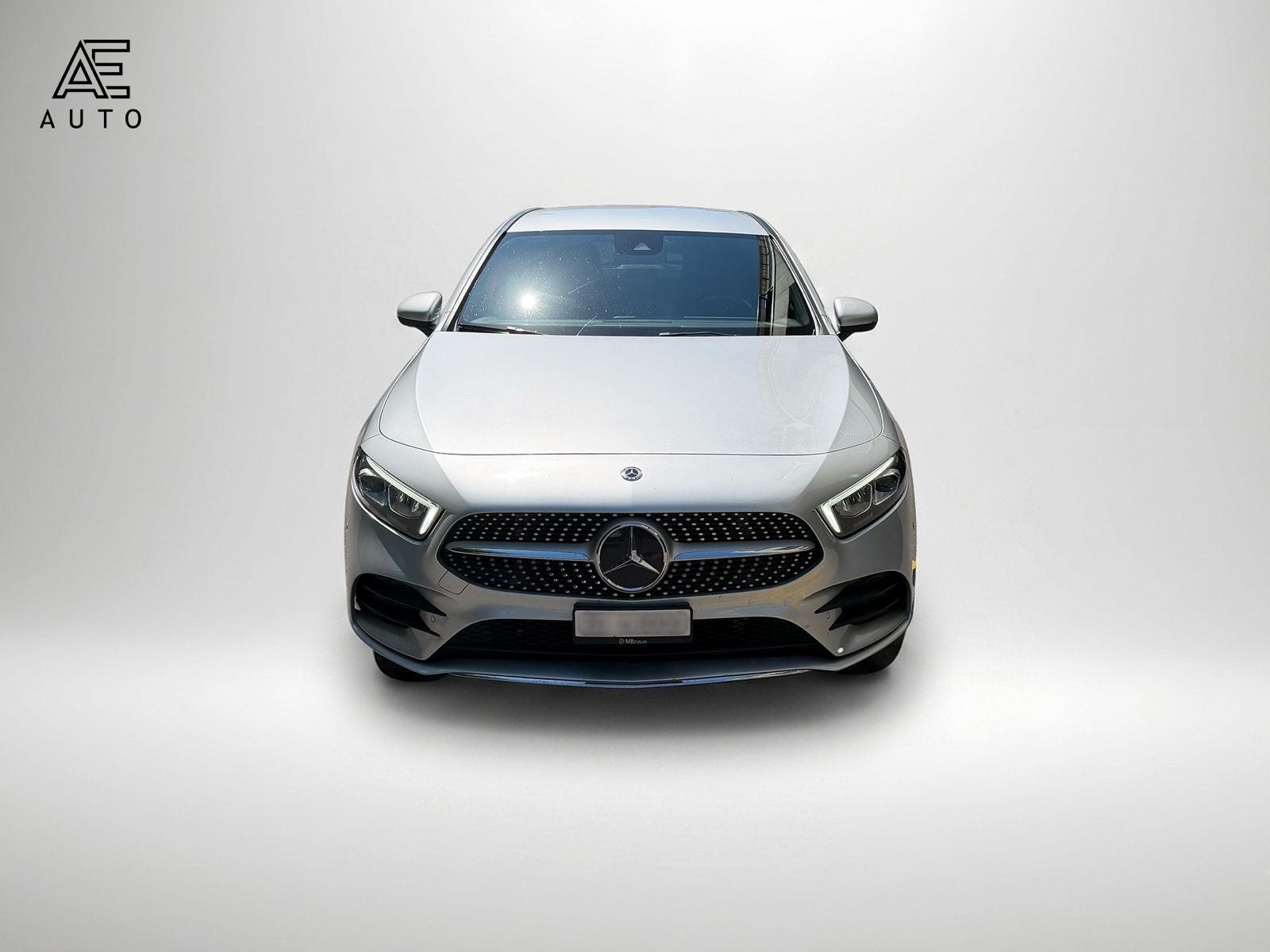MERCEDES-BENZ A 180 d AMG Line - 2