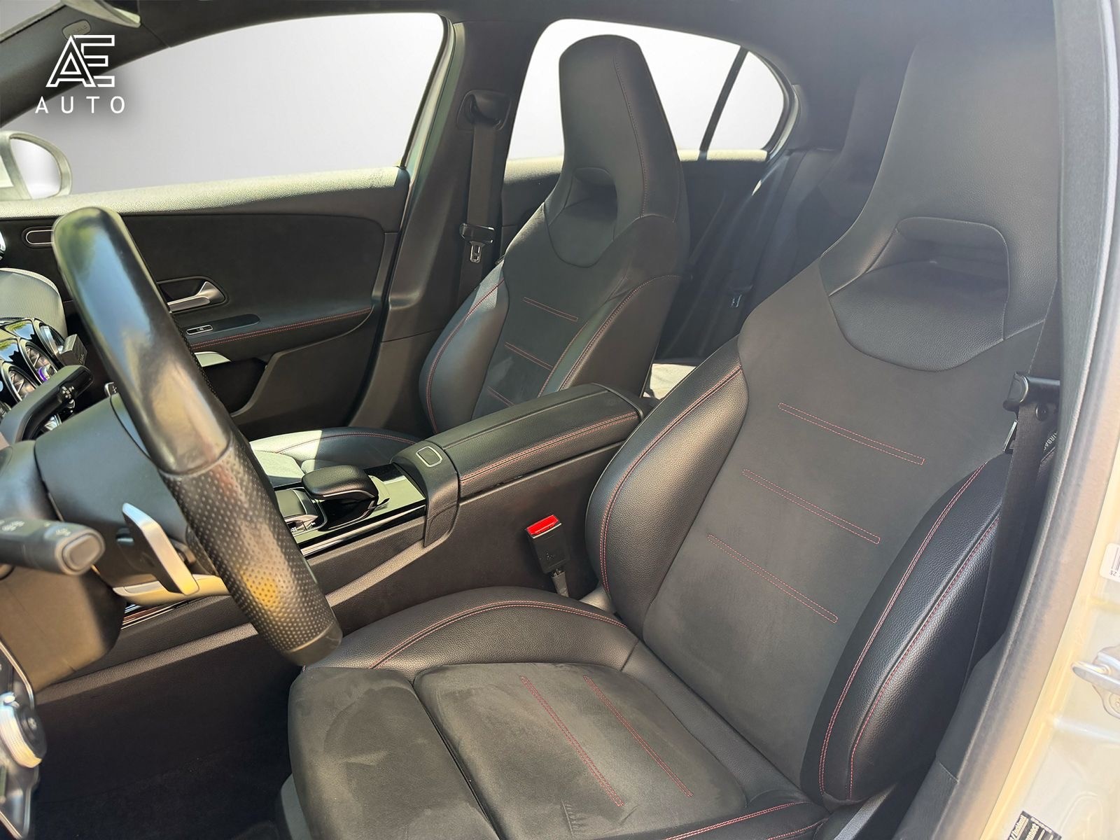 MERCEDES-BENZ A 180 d AMG Line - 11