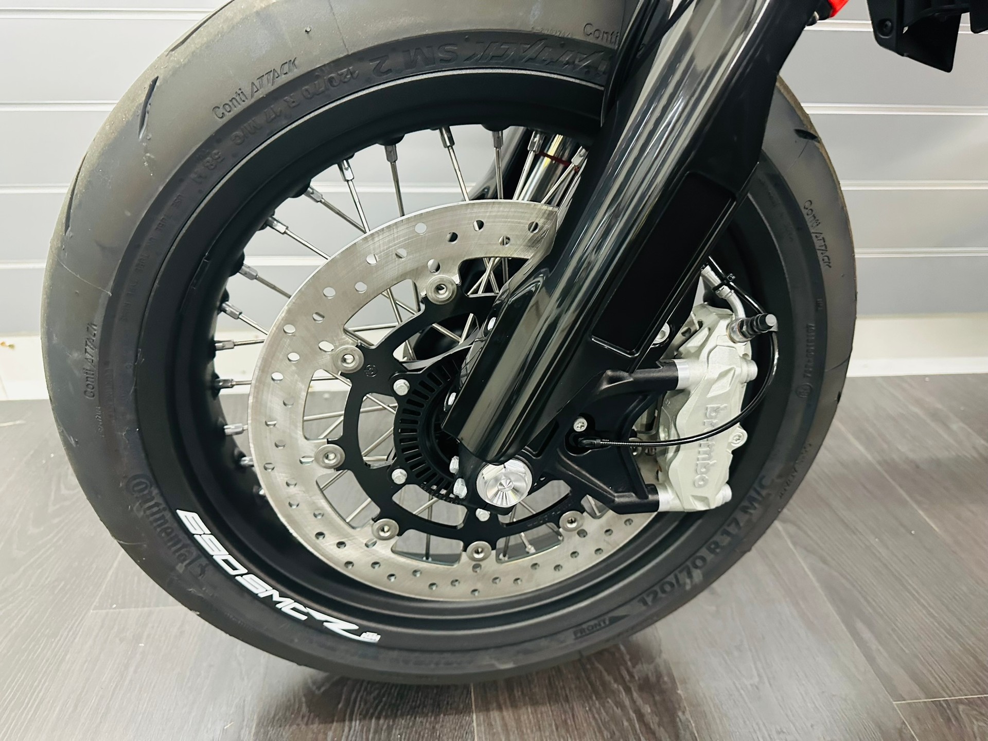 KTM 690 SMC R ABS (35 kW) MY 2026 - 9