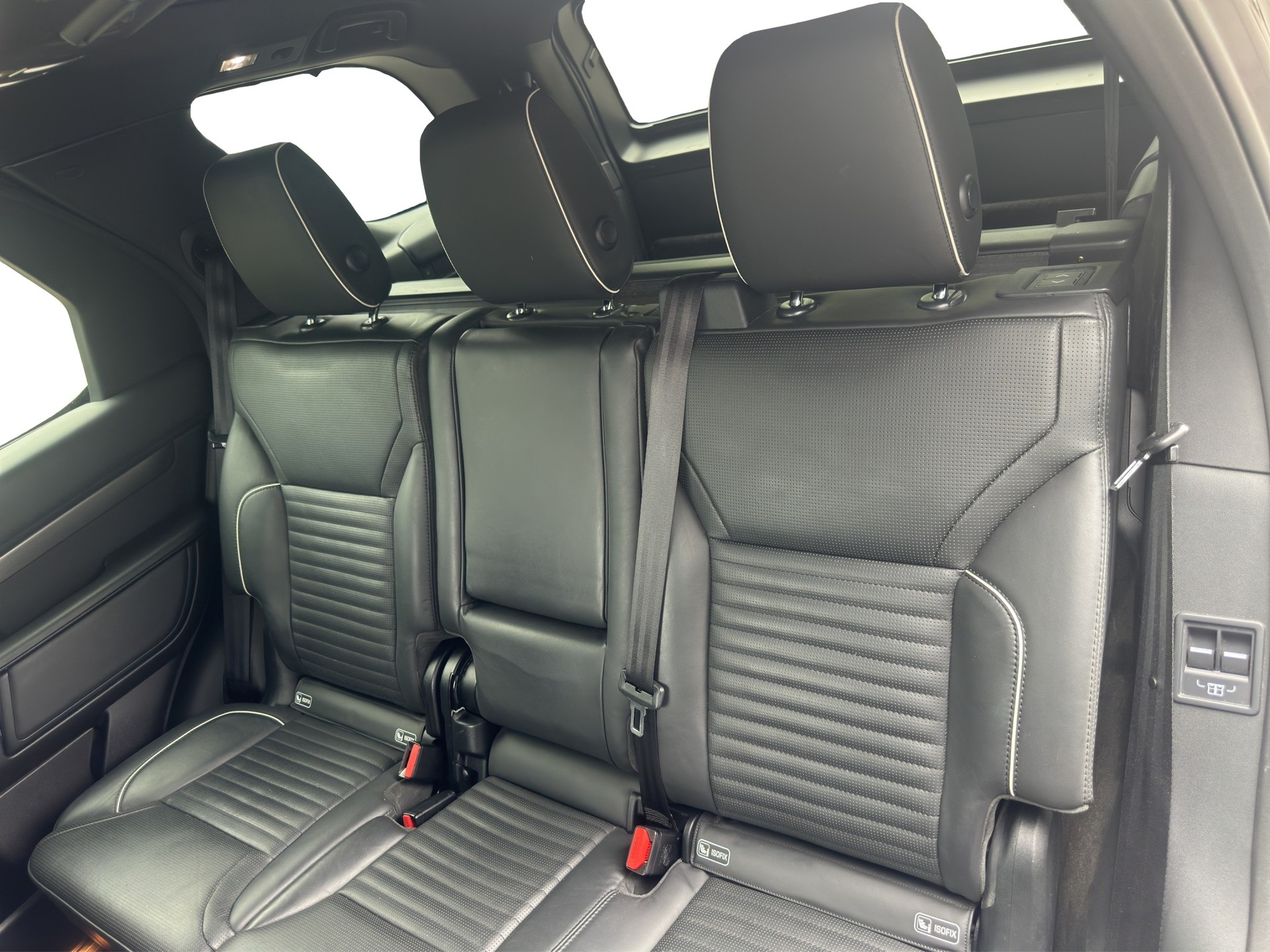LAND ROVER Discovery 3.0 TD6 HSE Automatic - 11