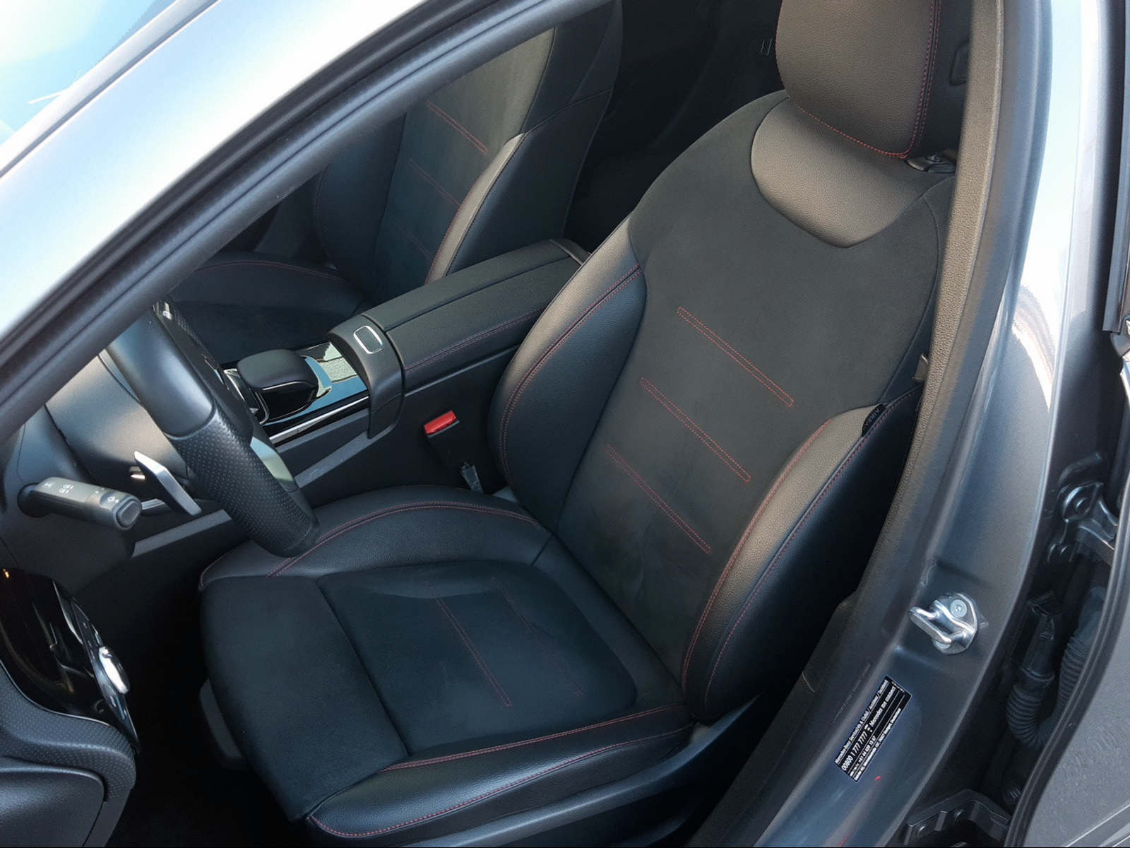 MERCEDES-BENZ A 250 4Matic - 9