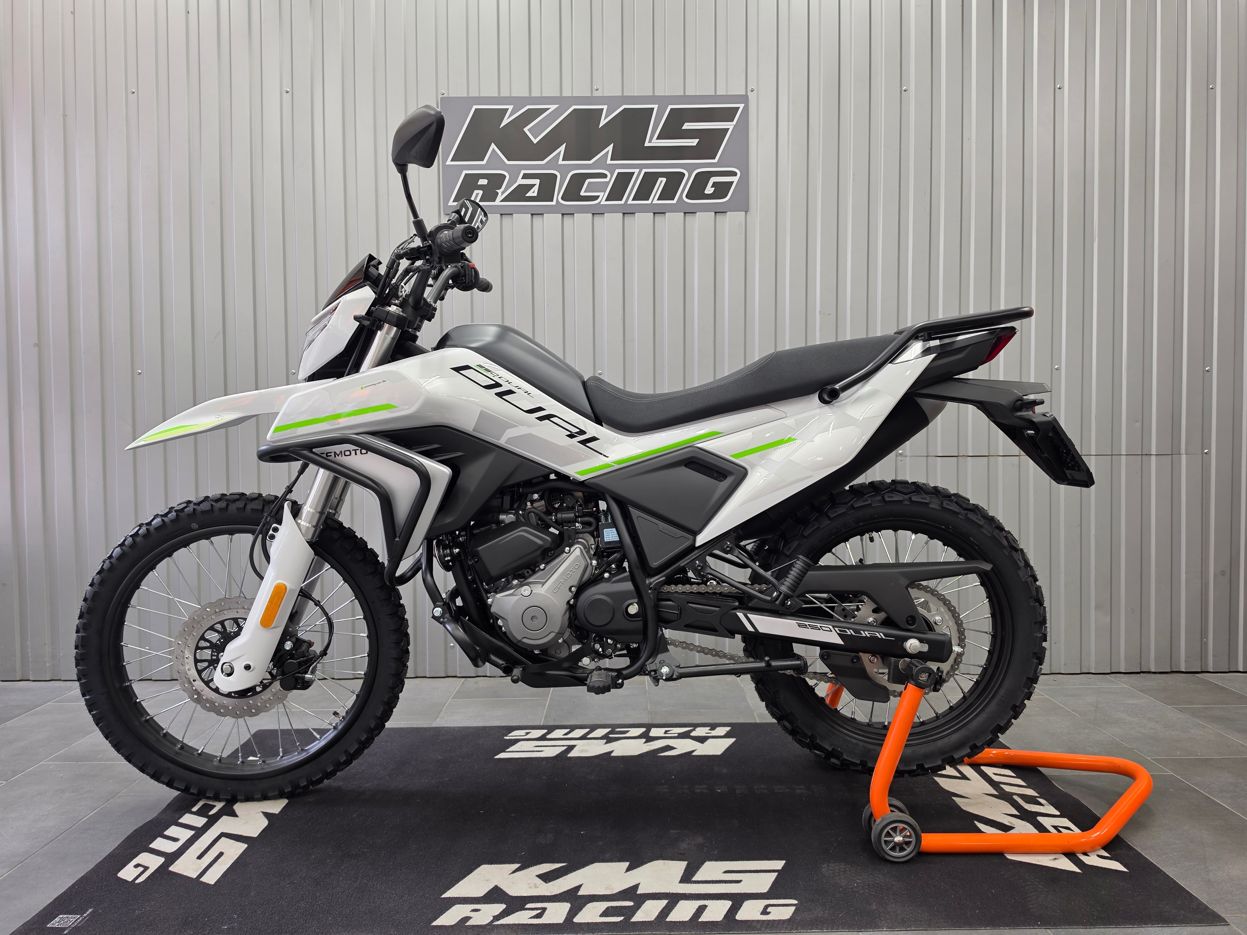 CF MOTO 