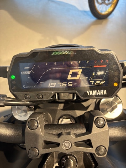 YAMAHA MT-125 ABS - 9
