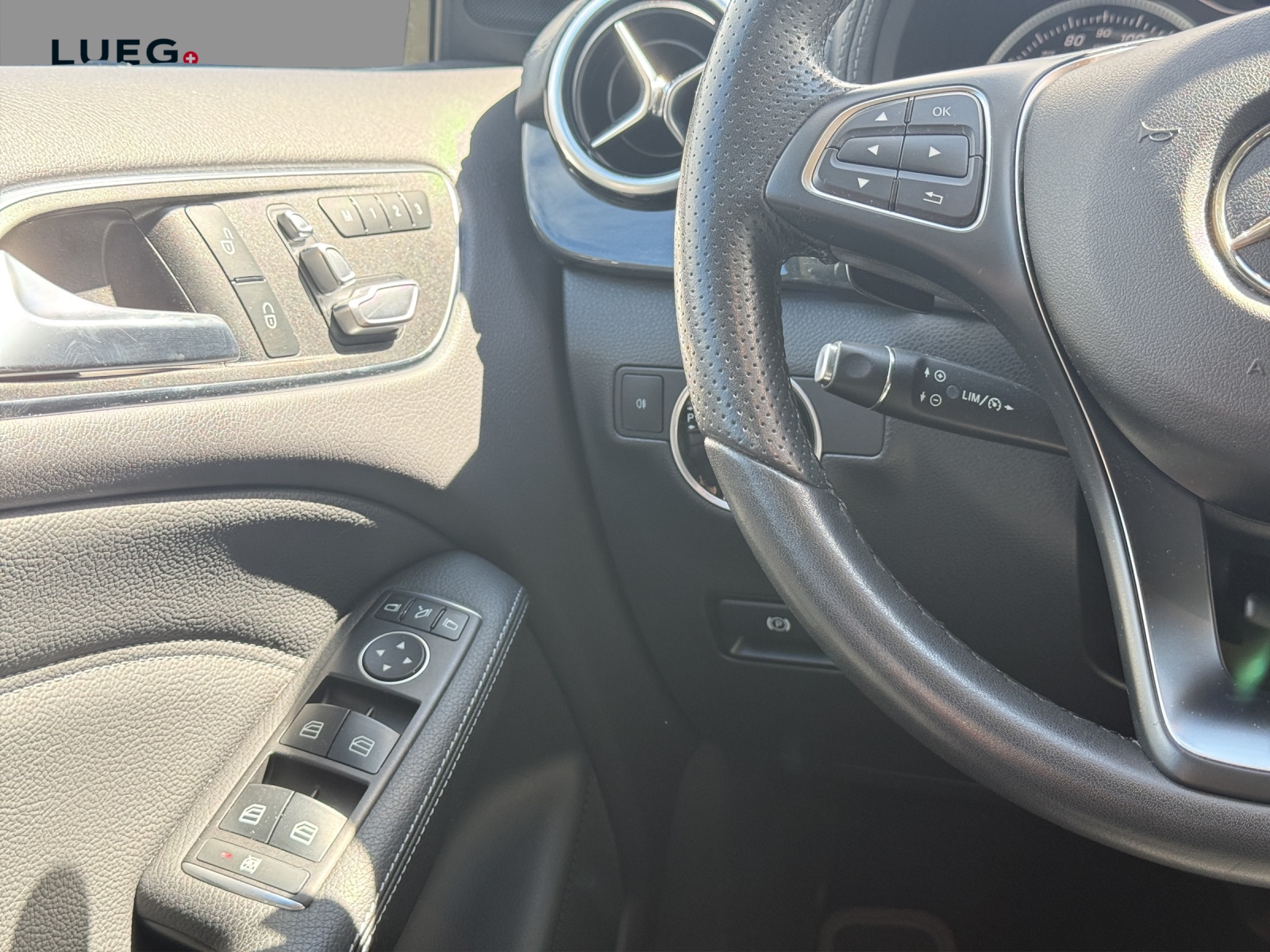 MERCEDES-BENZ B Electric Drive Urban - 12