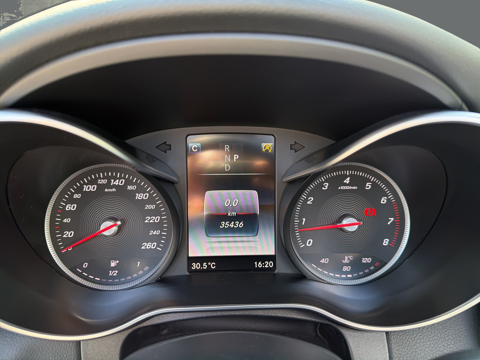 MERCEDES-BENZ C 200 AMG Line 4Matic - 11