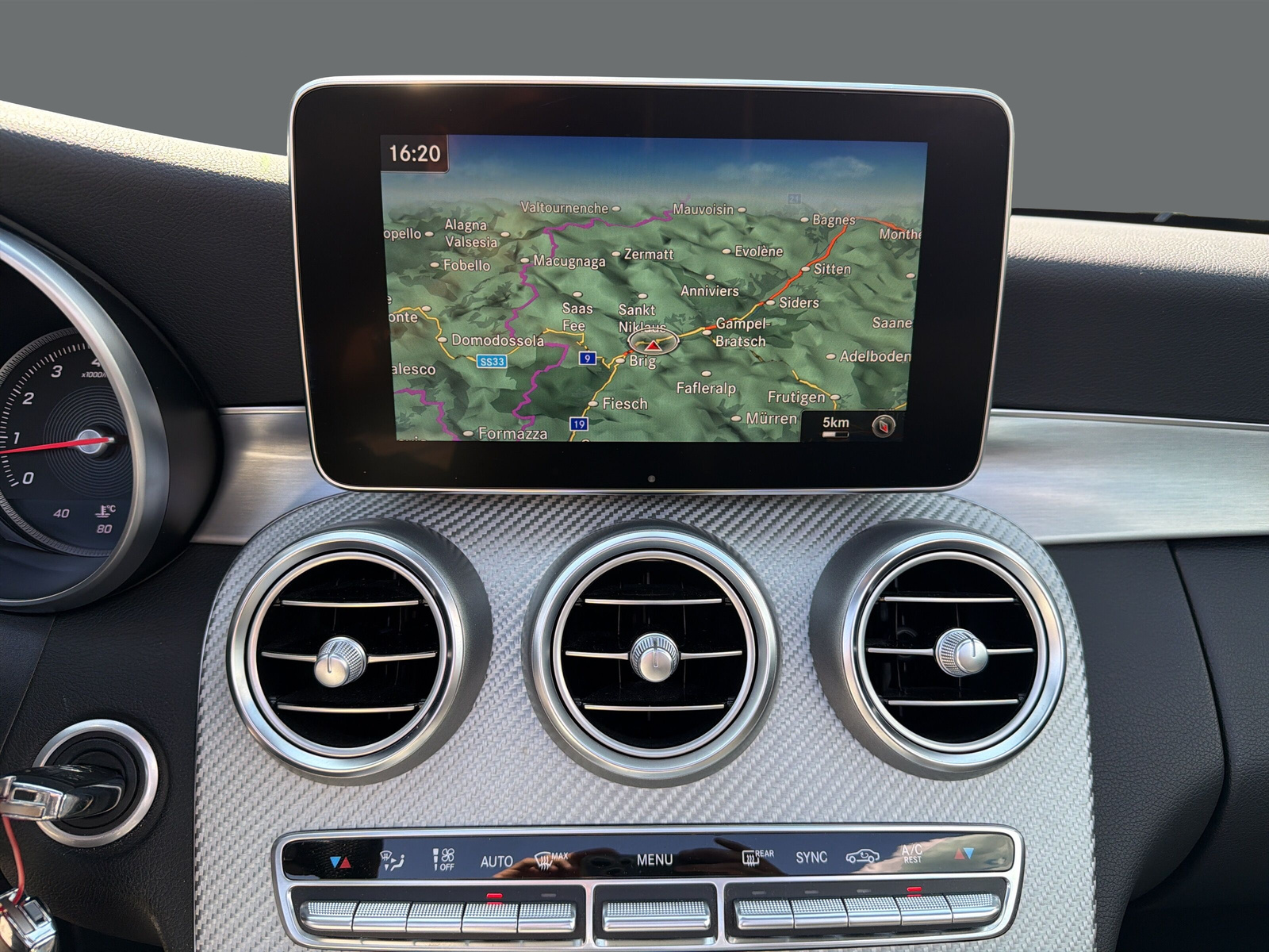 MERCEDES-BENZ C 200 AMG Line 4Matic - 16