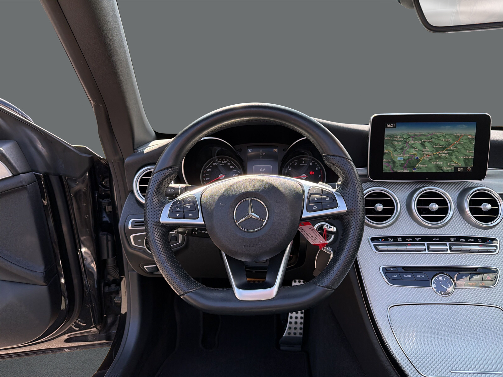 MERCEDES-BENZ C 200 AMG Line 4Matic - 10