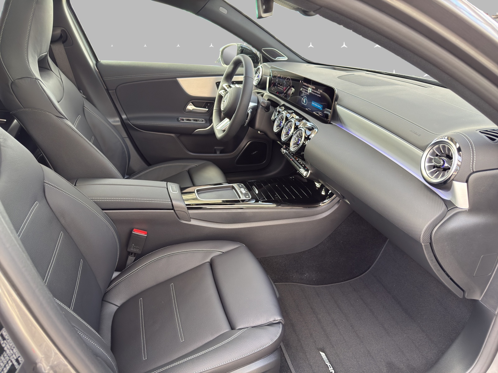 MERCEDES-BENZ A 200 Night Star 7G-DCT - 12