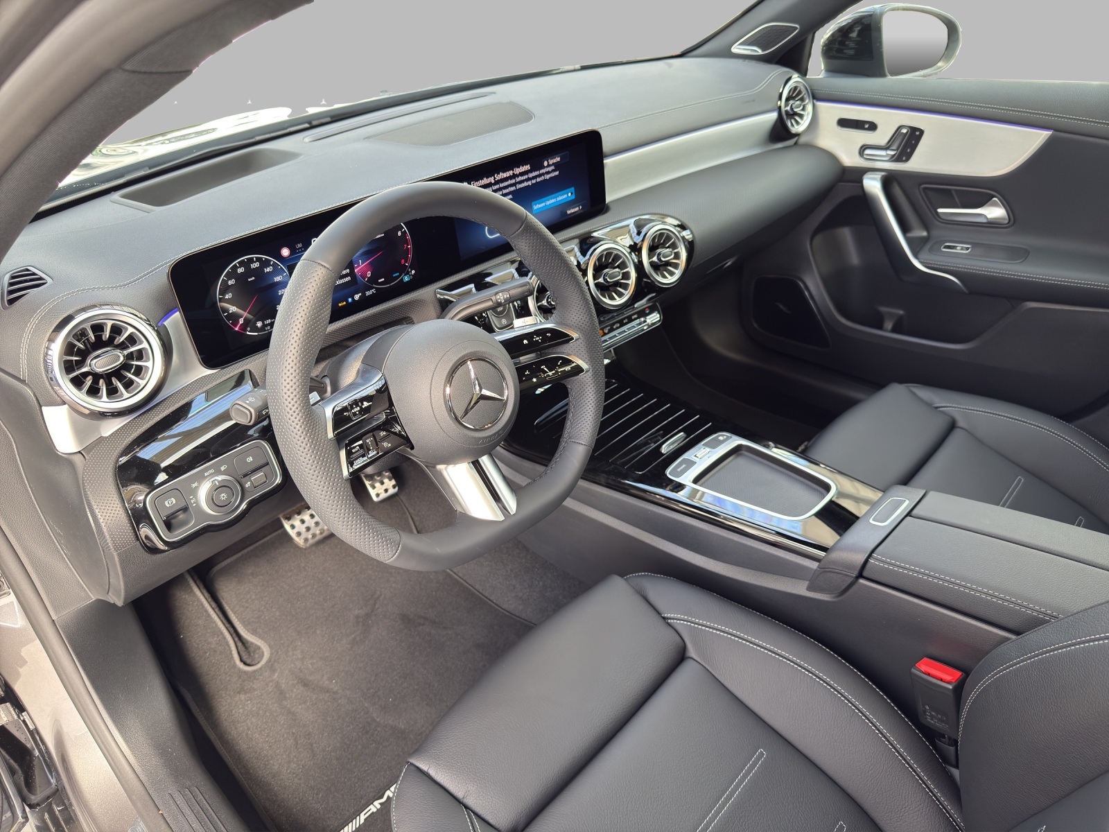 MERCEDES-BENZ A 200 Night Star 7G-DCT - 9