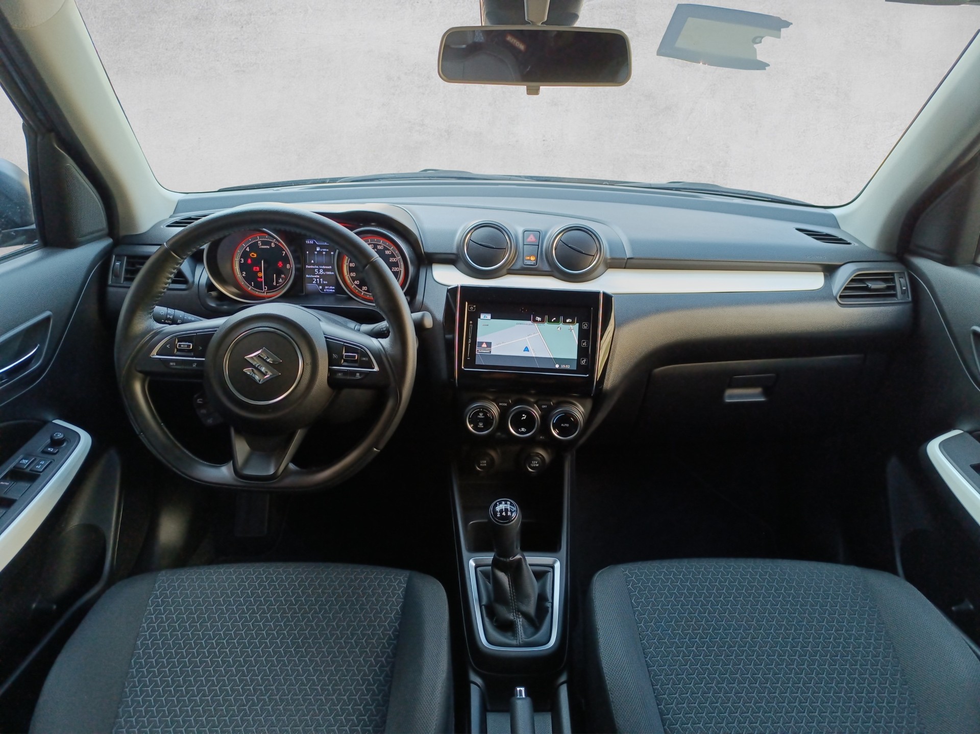 SUZUKI Swift 1.2i 16V SHVS Compact Top Hybrid Allgrip 4x4 - 10