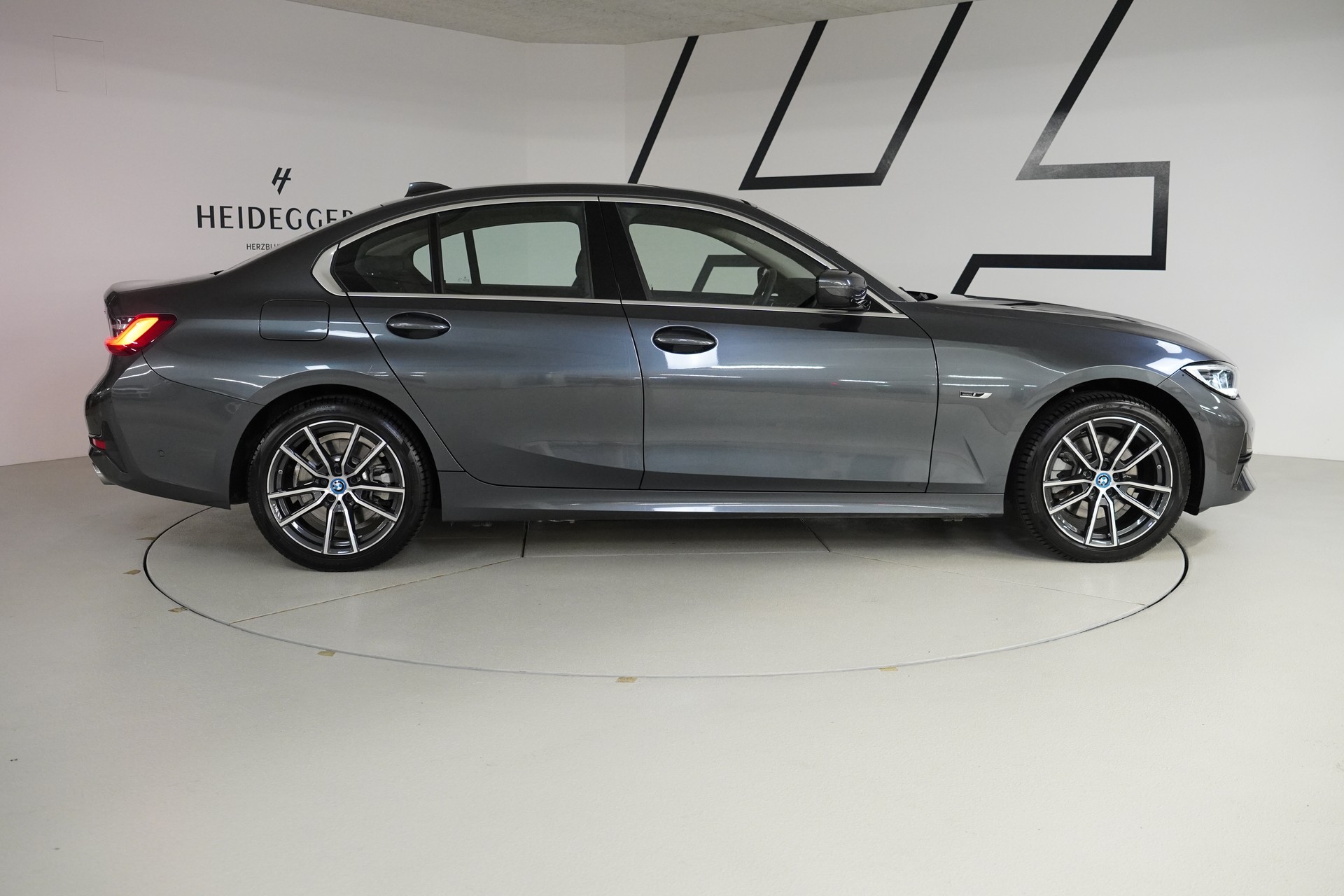 BMW 320e Sport Line Steptronic - 8