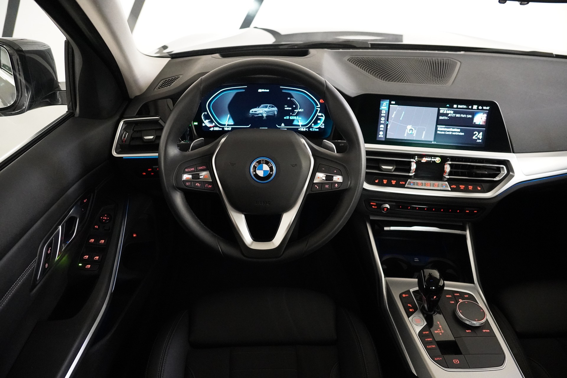 BMW 320e Sport Line Steptronic - 23