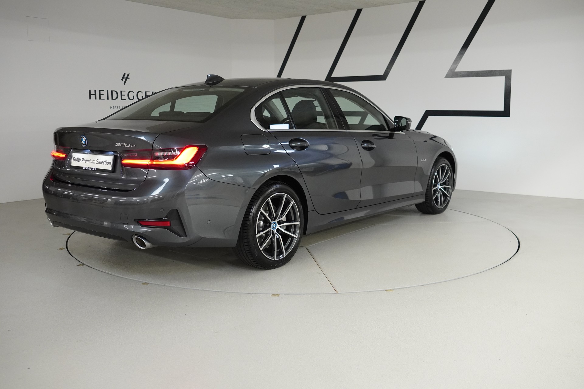 BMW 320e Sport Line Steptronic - 7