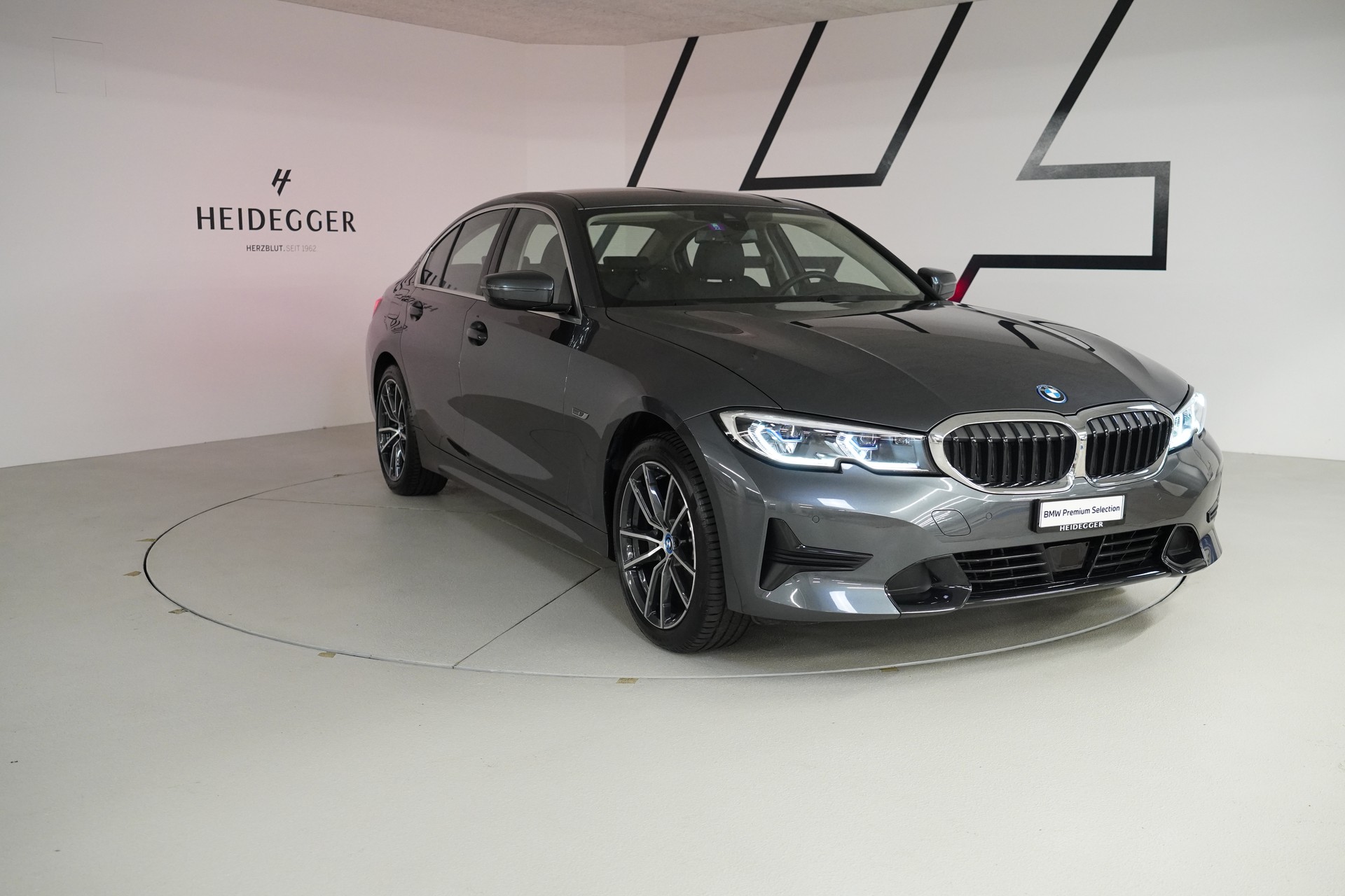 BMW 320e Sport Line Steptronic - 3
