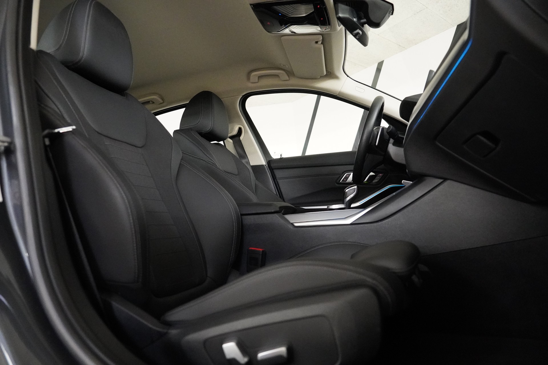 BMW 320e Sport Line Steptronic - 17