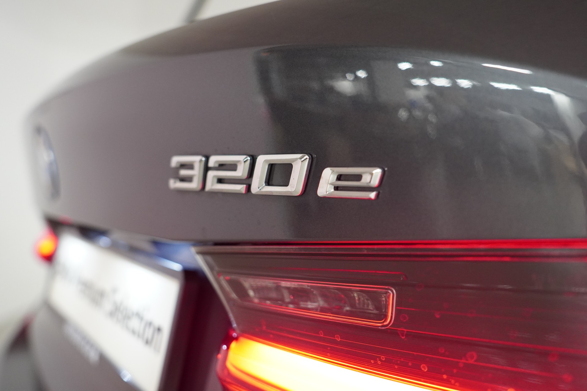 BMW 320e Sport Line Steptronic - 20