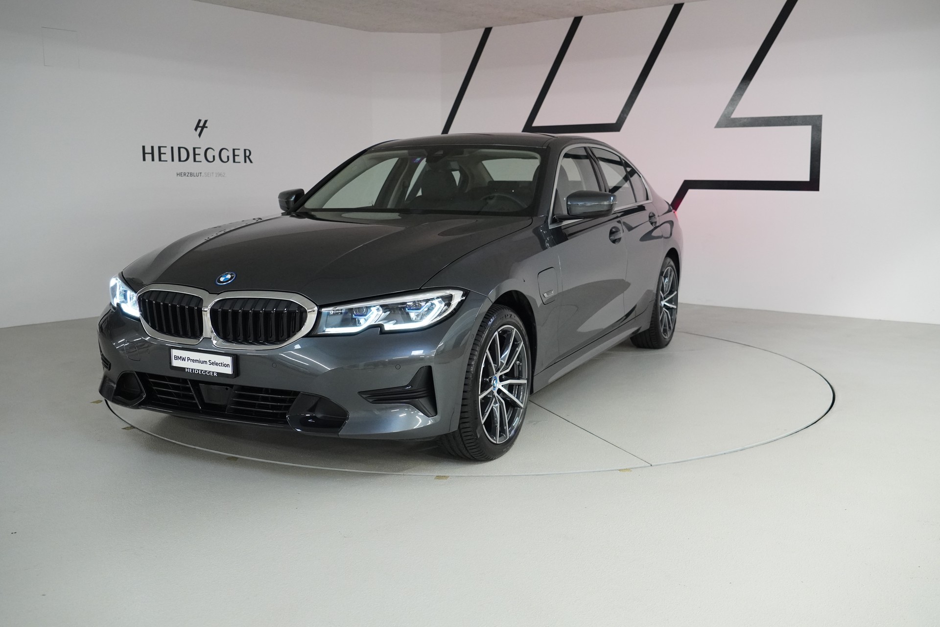 BMW 320e Sport Line Steptronic