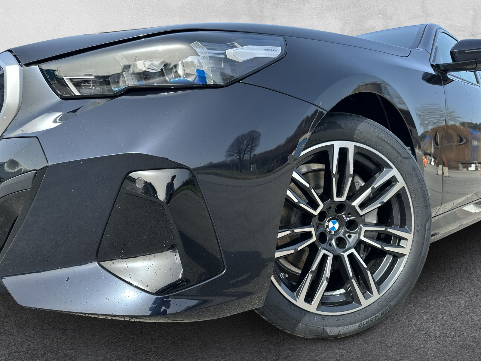 BMW i5 xDrive40 M Sport - 8