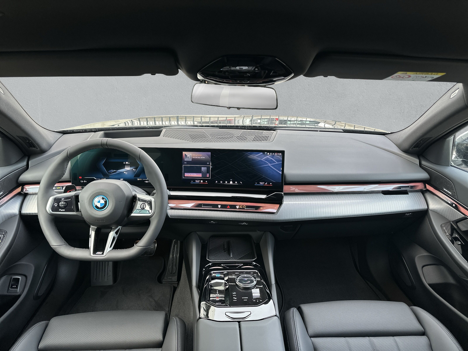 BMW i5 xDrive40 M Sport - 13