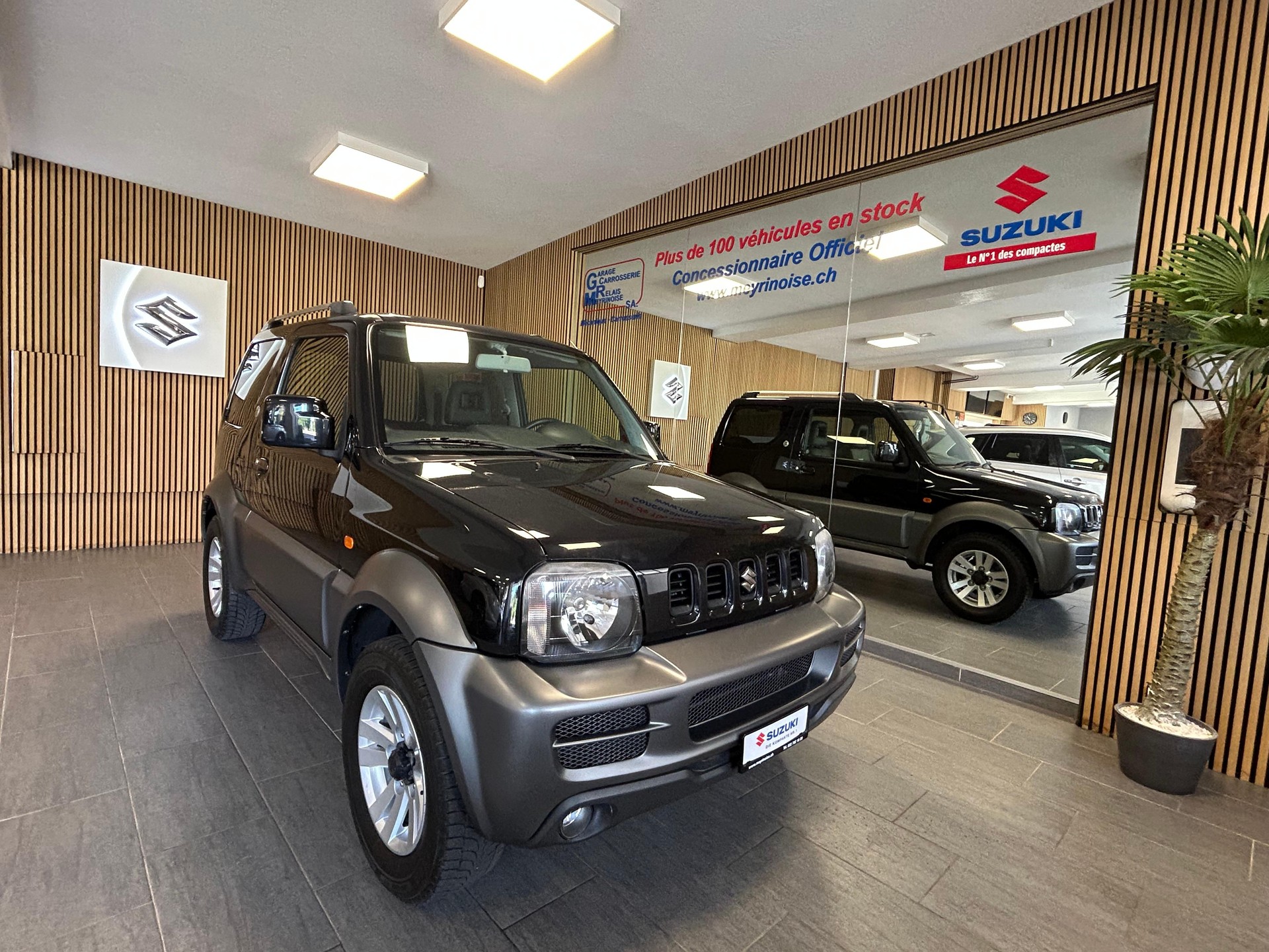 SUZUKI Jimny Wagon 1.3 4WD GL Top Indigo Automatique 4 Places/4Platz - 2