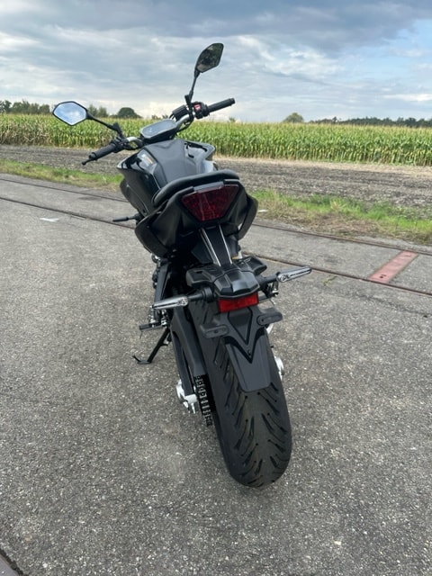 YAMAHA MT-07 - 4