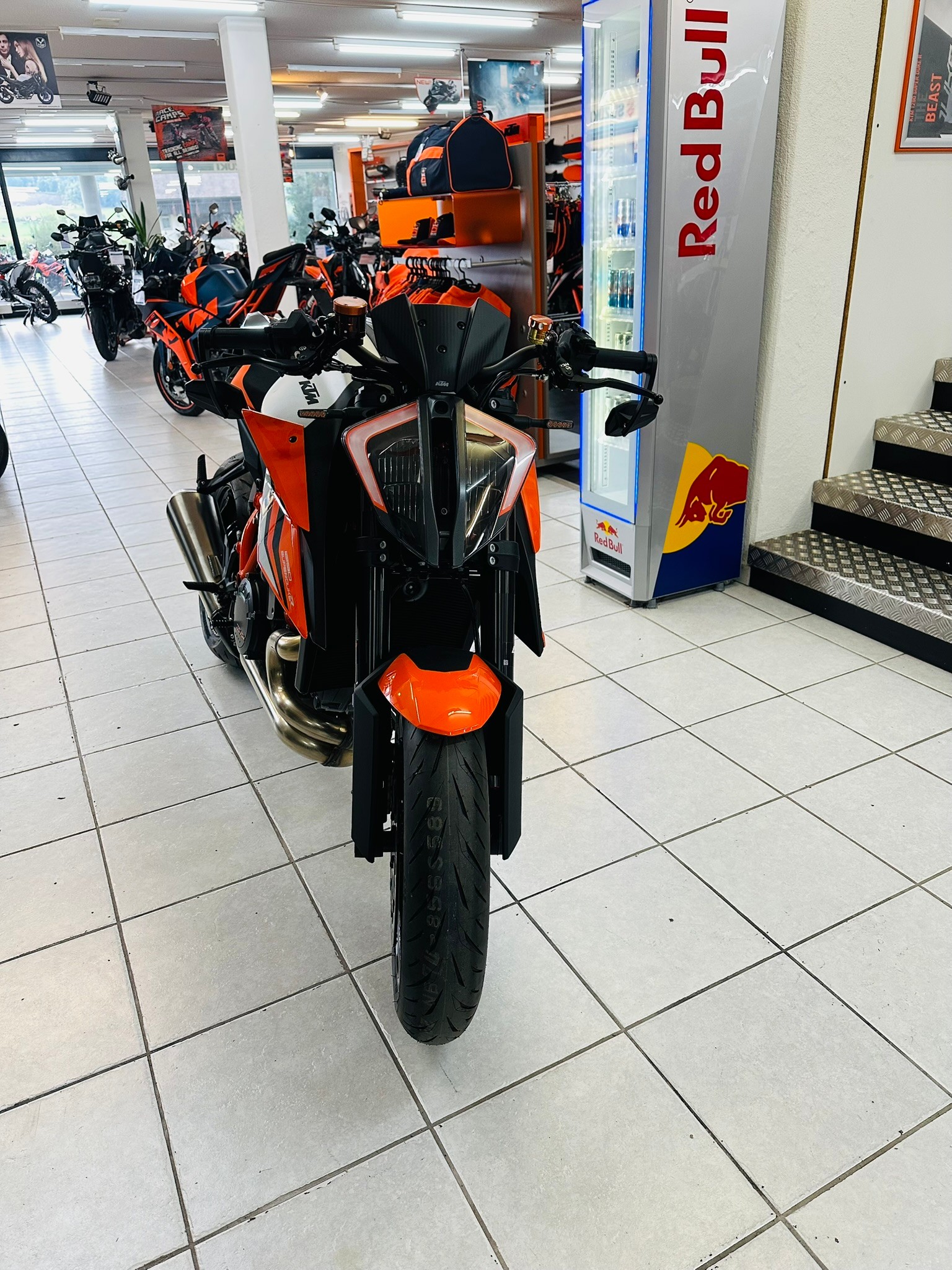 KTM 1290 Super Duke R EVO - 2