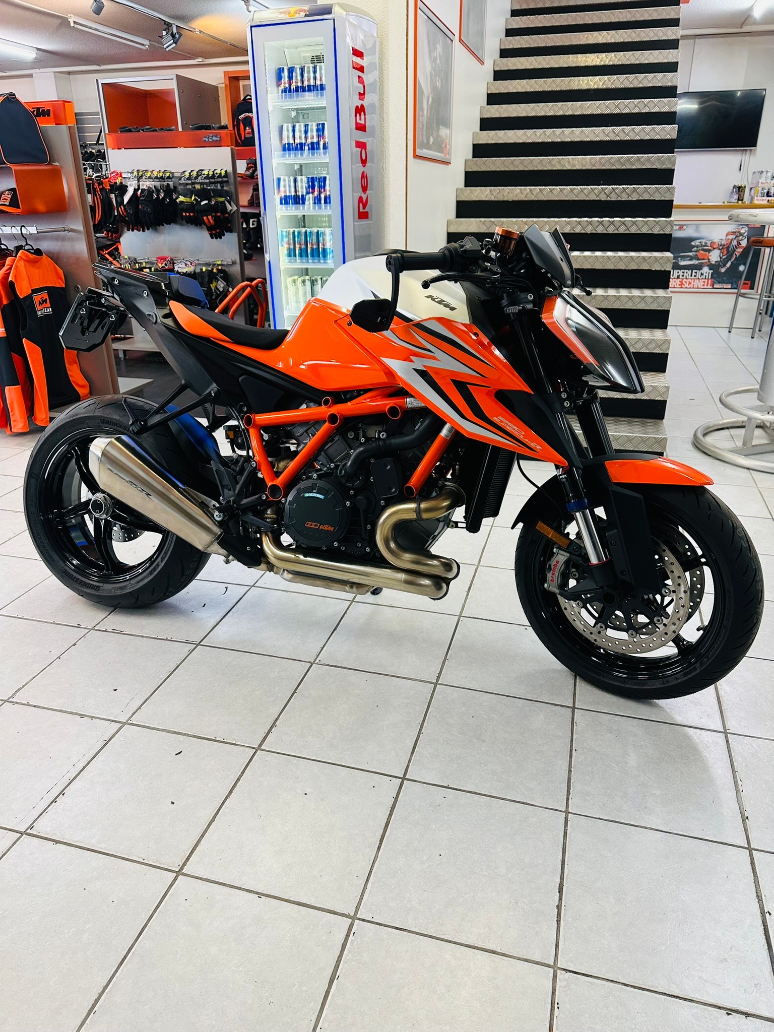 KTM 1290 Super Duke R EVO