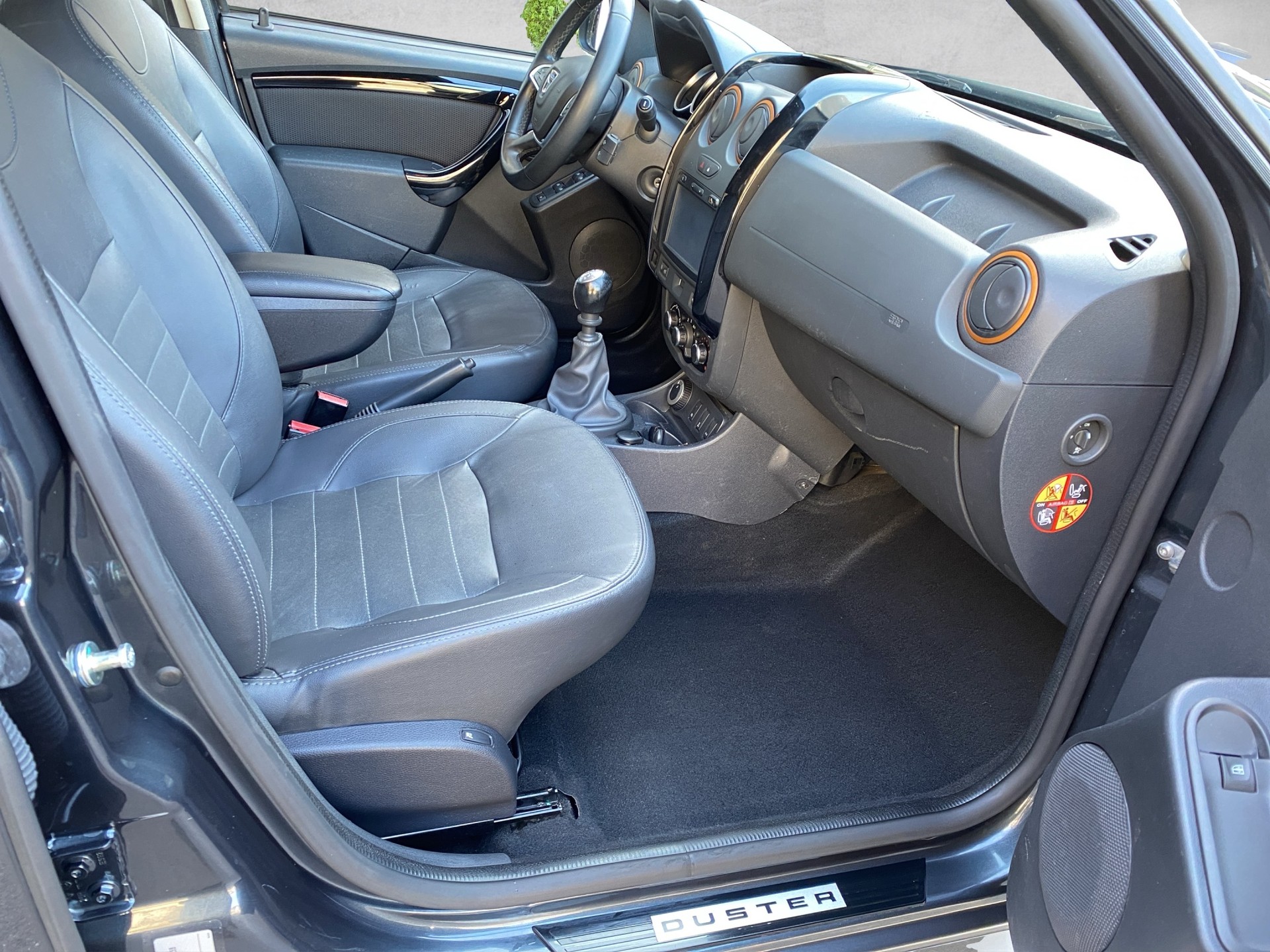 DACIA Duster 1.2 T Ambiance 4x4 - 17