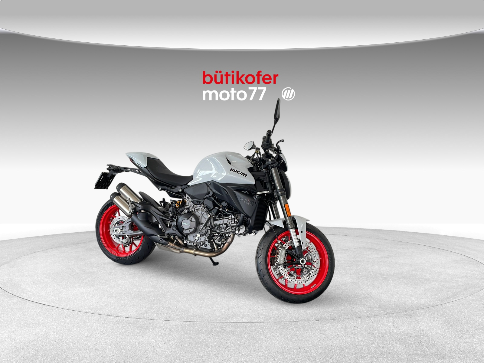 DUCATI 890 Monster + ABS - 1
