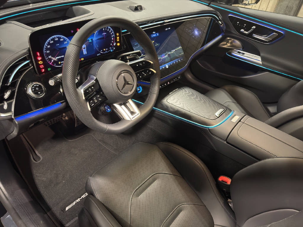 MERCEDES-BENZ E 53 Hybrid AMG 4Matic+ T-Modell - 11