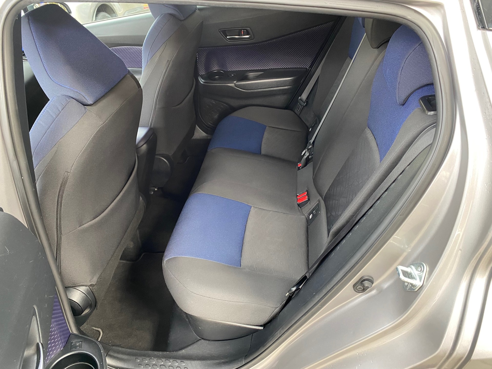 TOYOTA C-HR 1.8 HSD Style CVT - 7