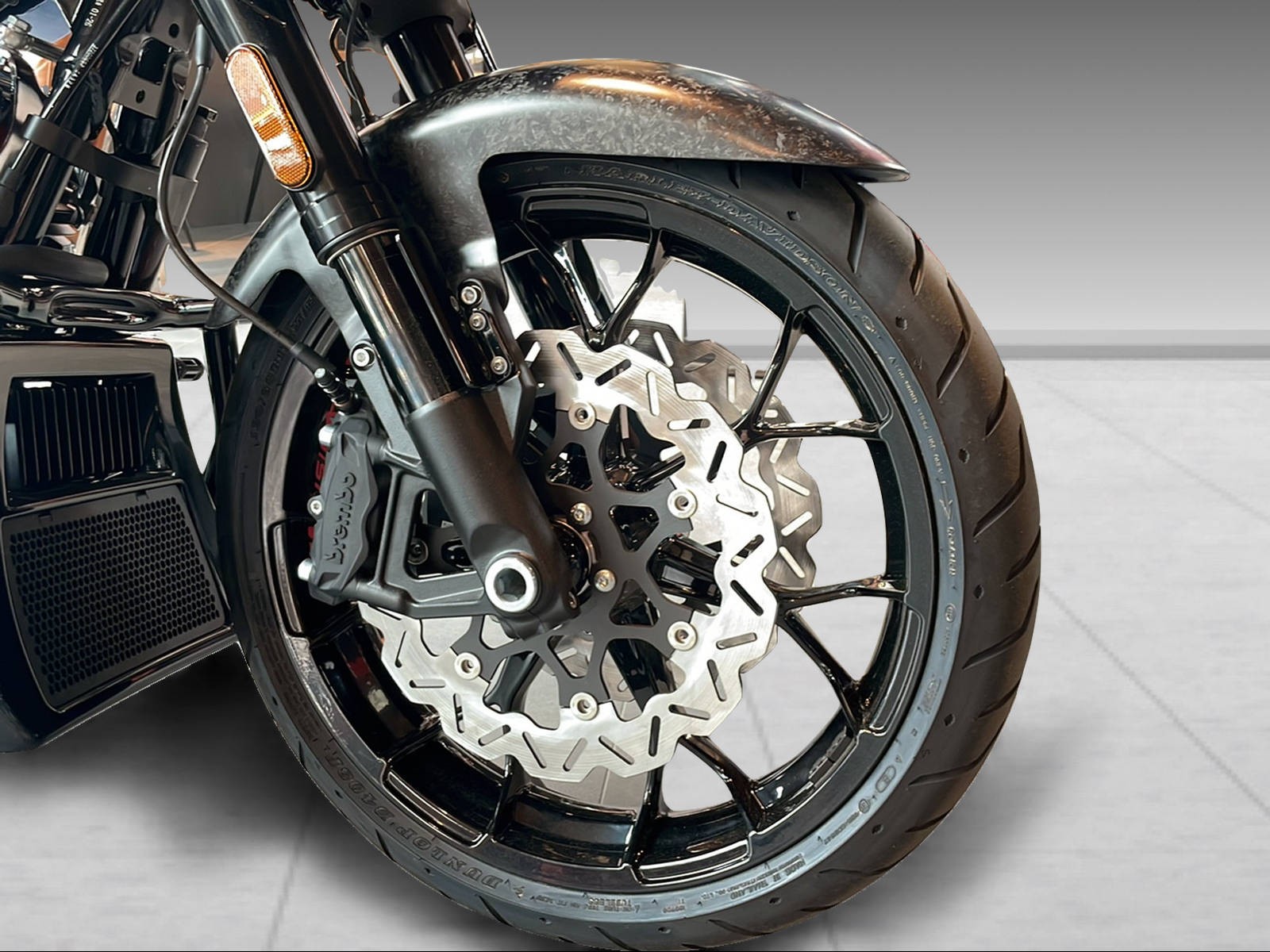 HARLEY-DAVIDSON FLHXSTSE CVO Street Glide ST 121 - 8