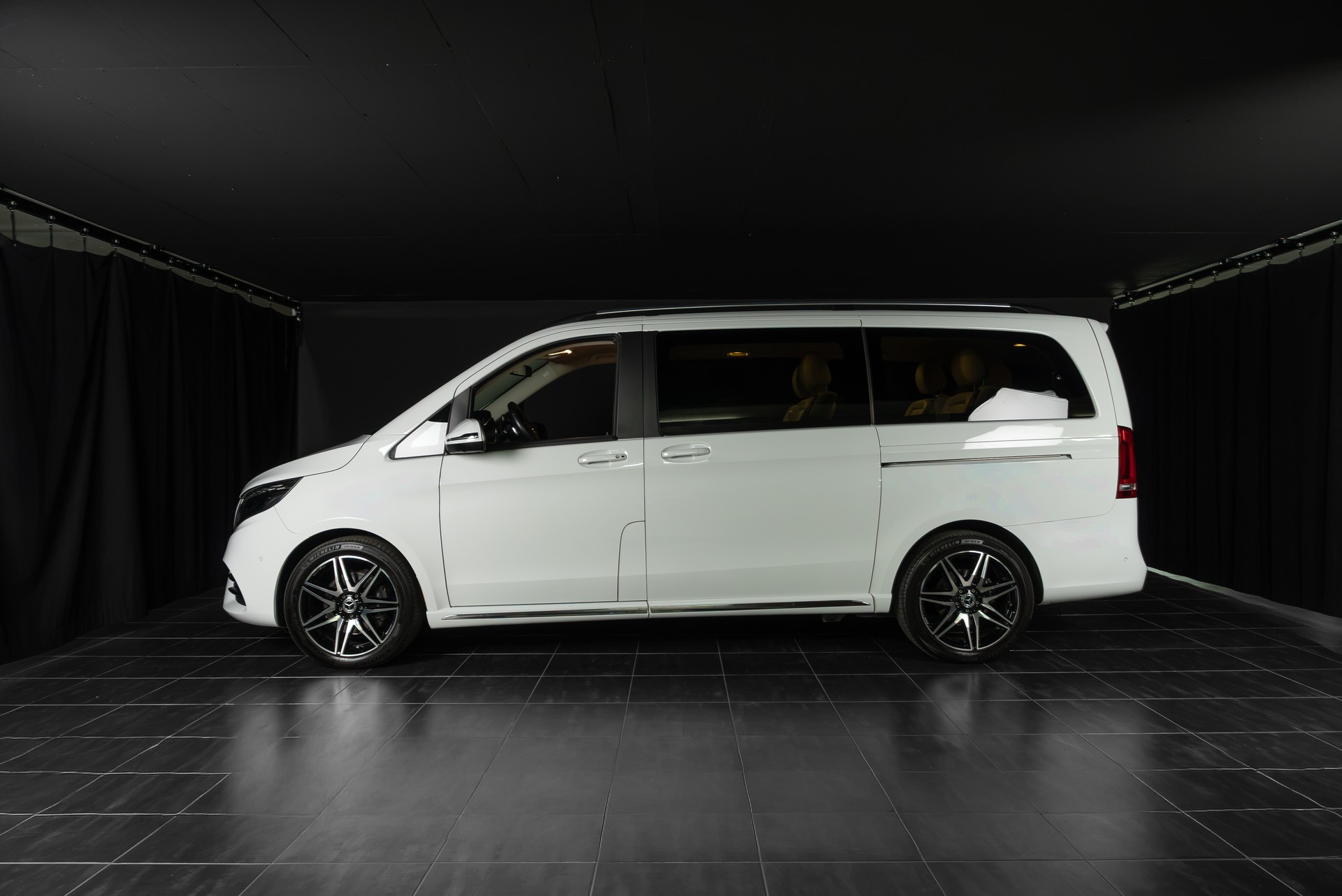 MERCEDES-BENZ V 300 d lang Avantgarde 4Matic 9G-Tronic - 2