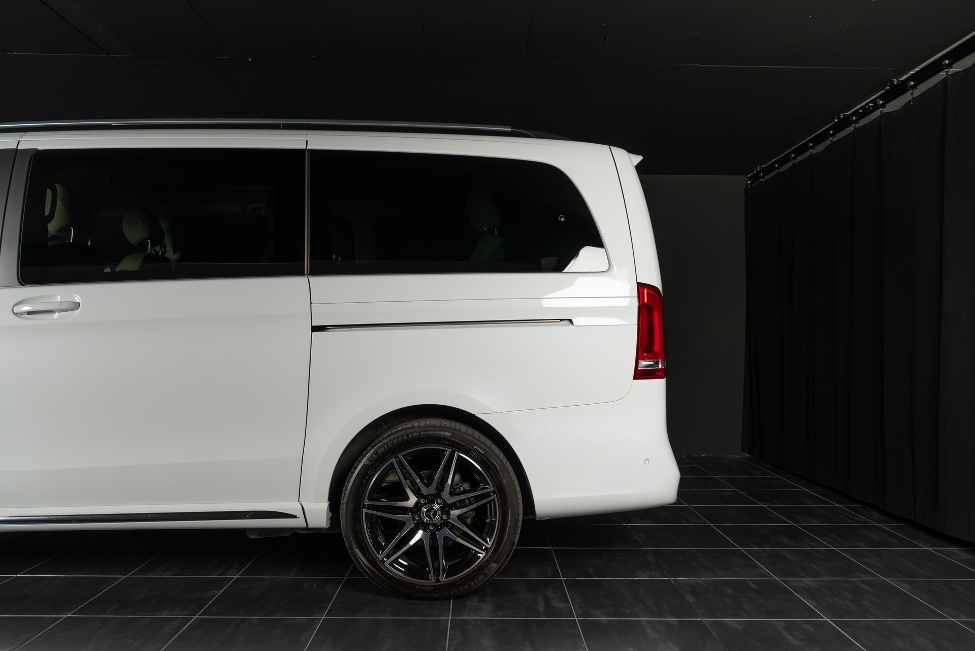 MERCEDES-BENZ V 300 d lang Avantgarde 4Matic 9G-Tronic - 6