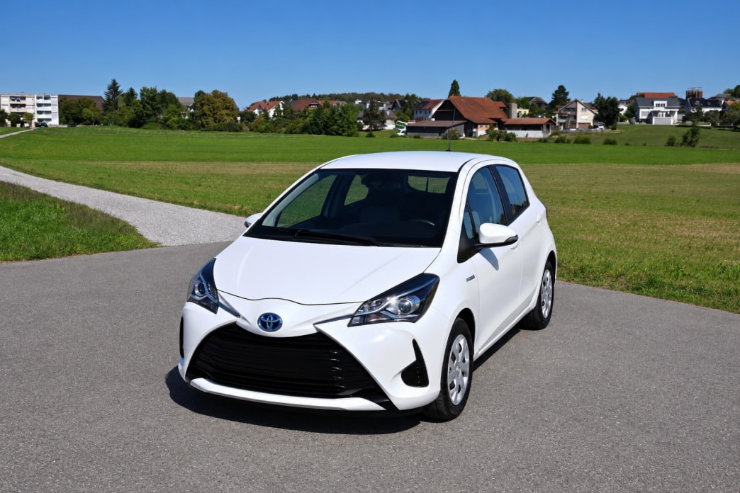 TOYOTA Yaris 1.5 VVT-i Hybrid Comfort e-CVT