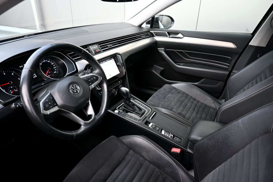 VW Passat 2.0 TDI BMT Elegance DSG - 9
