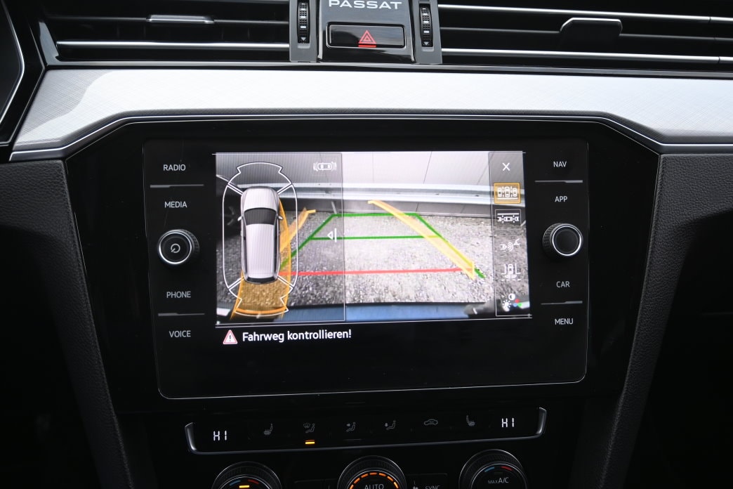 VW Passat 2.0 TDI BMT Elegance DSG - 13