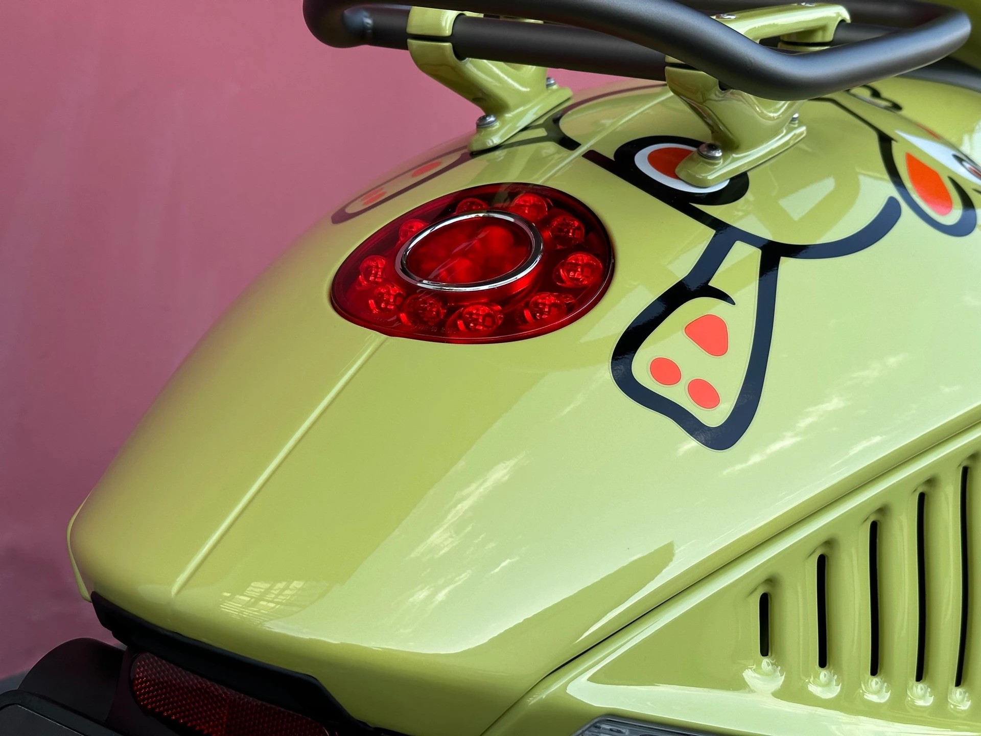 PIAGGIO Vespa 946 125 "BUNNY" 10° Anniversario - 5