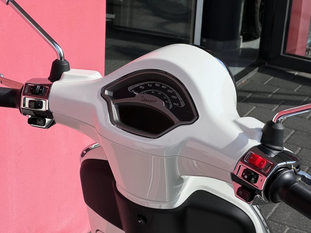 PIAGGIO Vespa Primavera 50 (45km/h) - 4