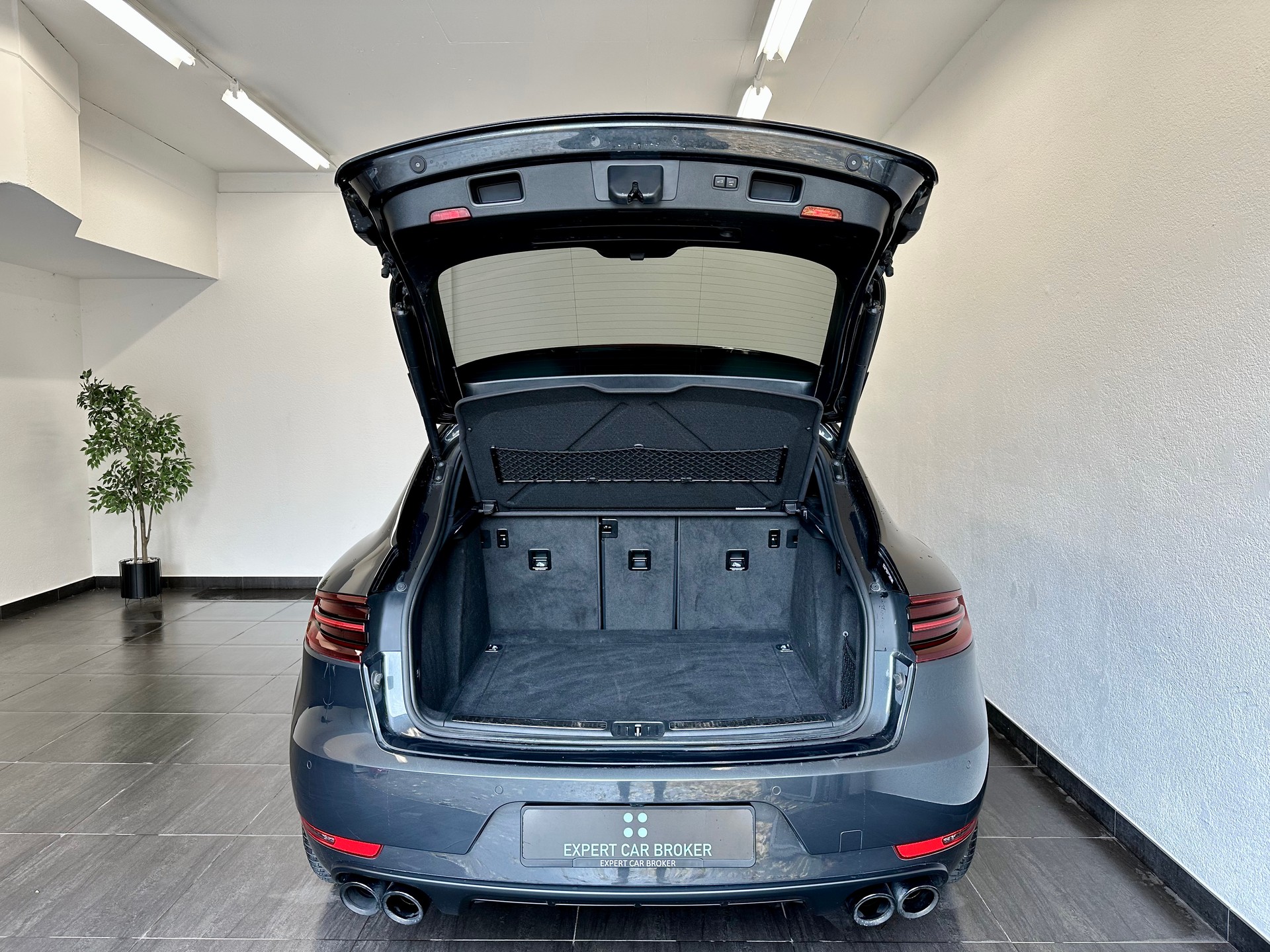 PORSCHE Macan GTS PDK - 12