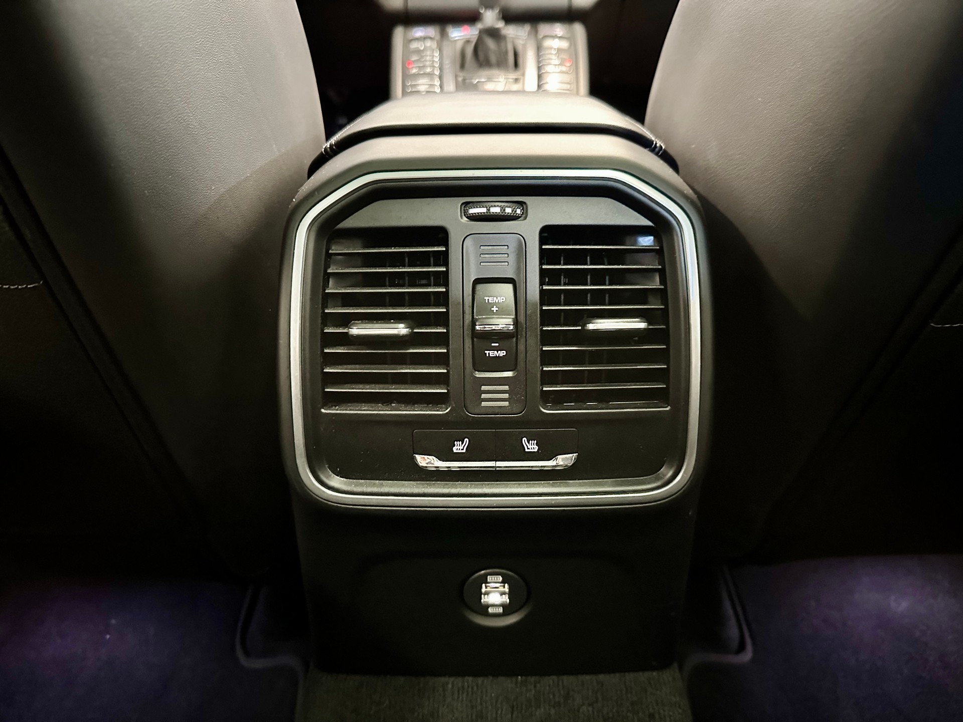 PORSCHE Macan GTS PDK - 29