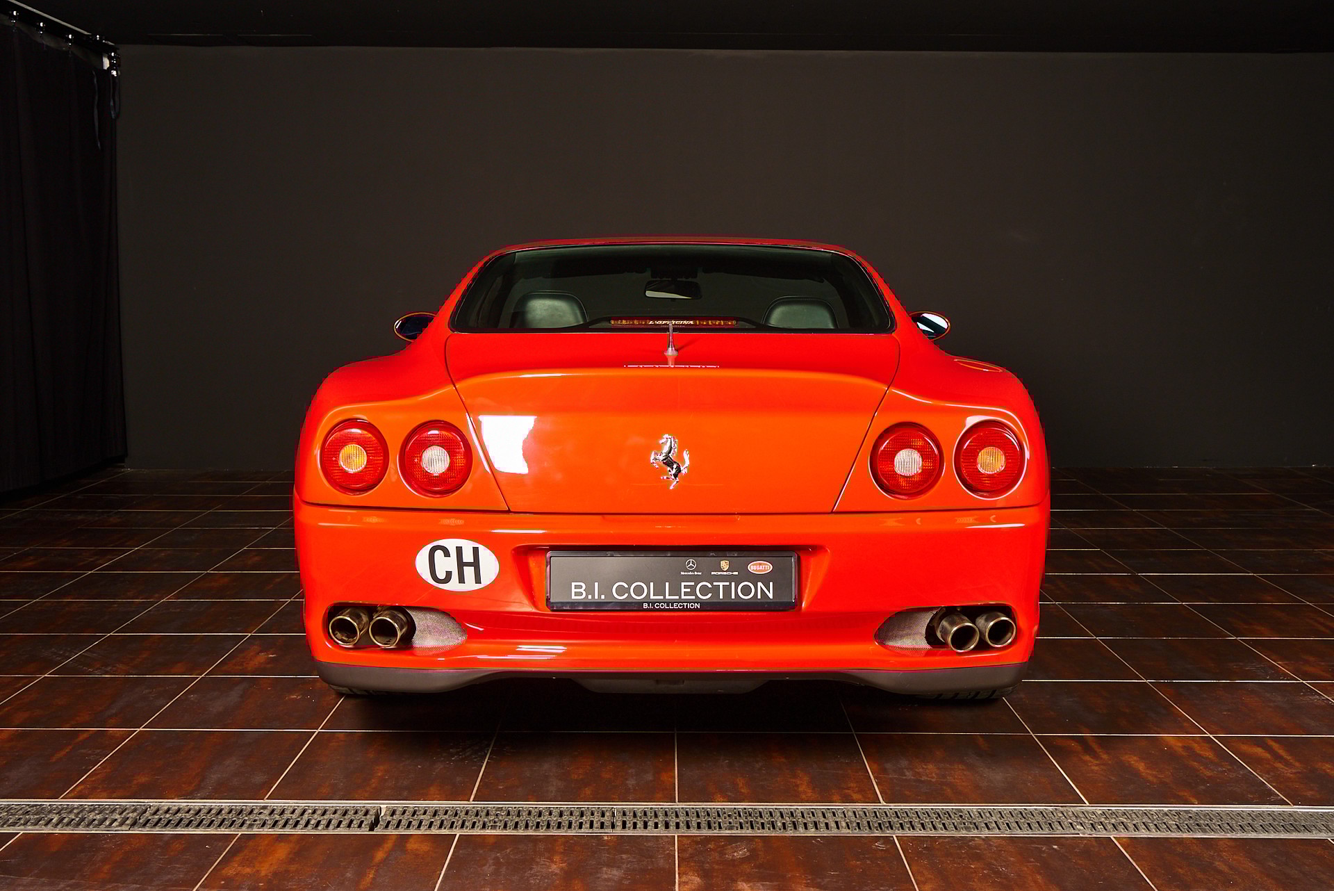 FERRARI F550 Maranello - 10