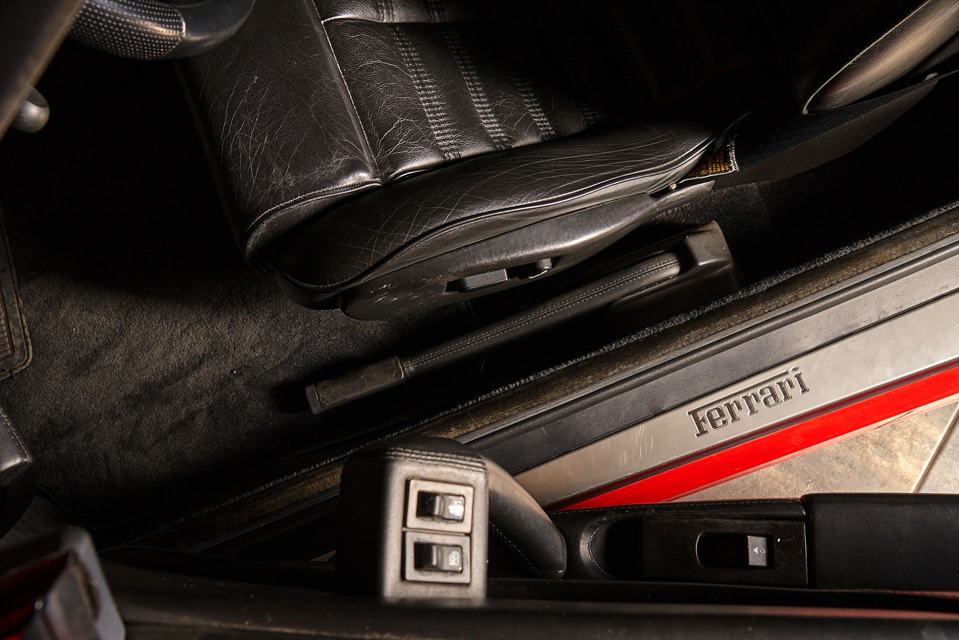 FERRARI F550 Maranello - 13