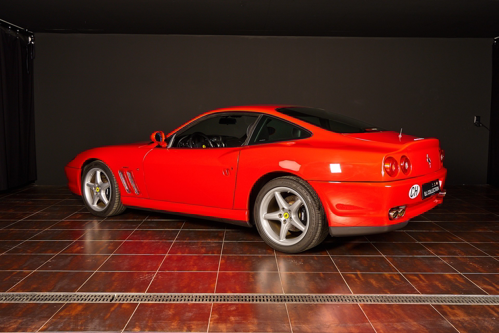 FERRARI F550 Maranello - 12