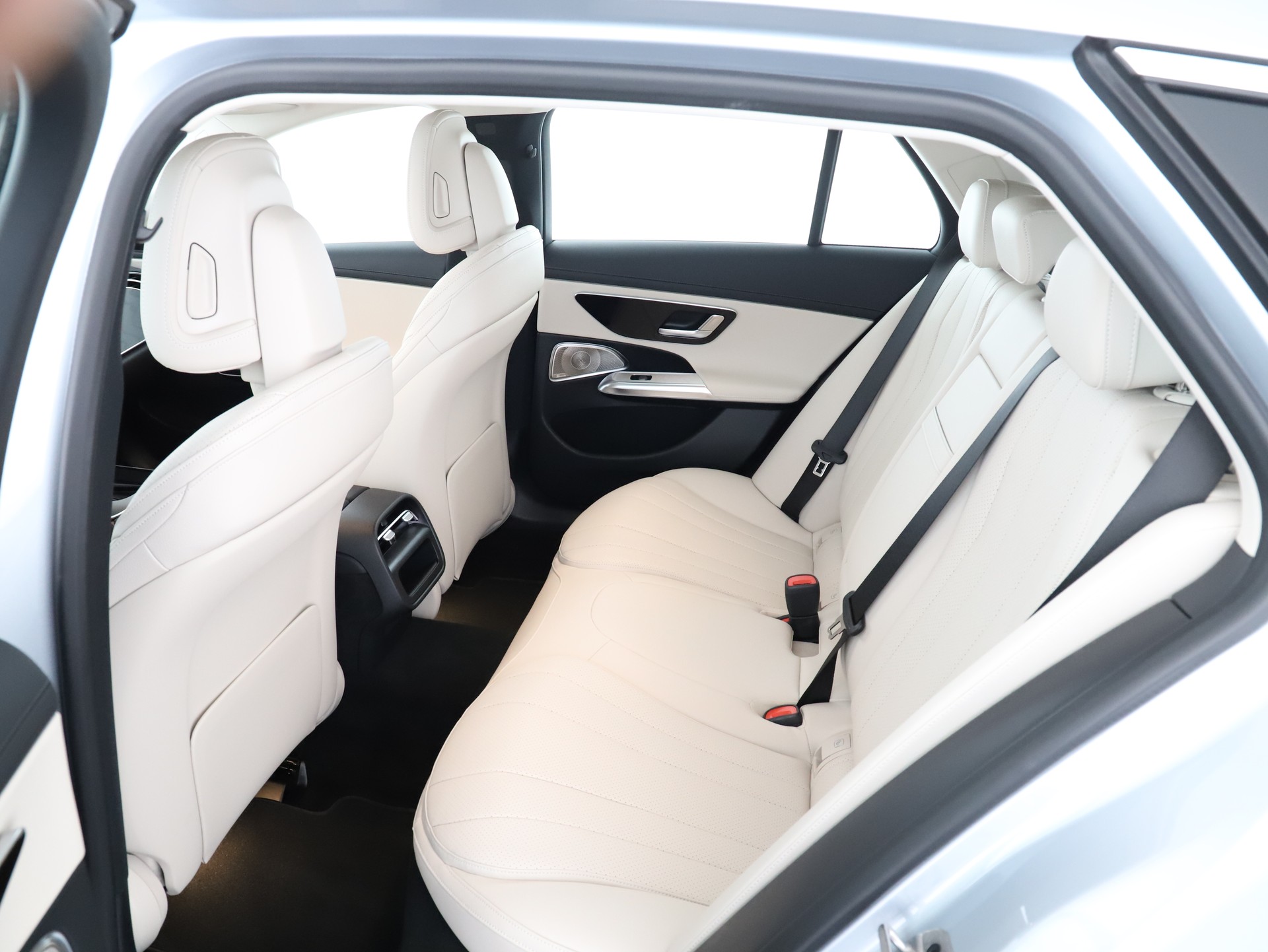MERCEDES-BENZ E 450 T 9G-Tronic 4Matic - 11